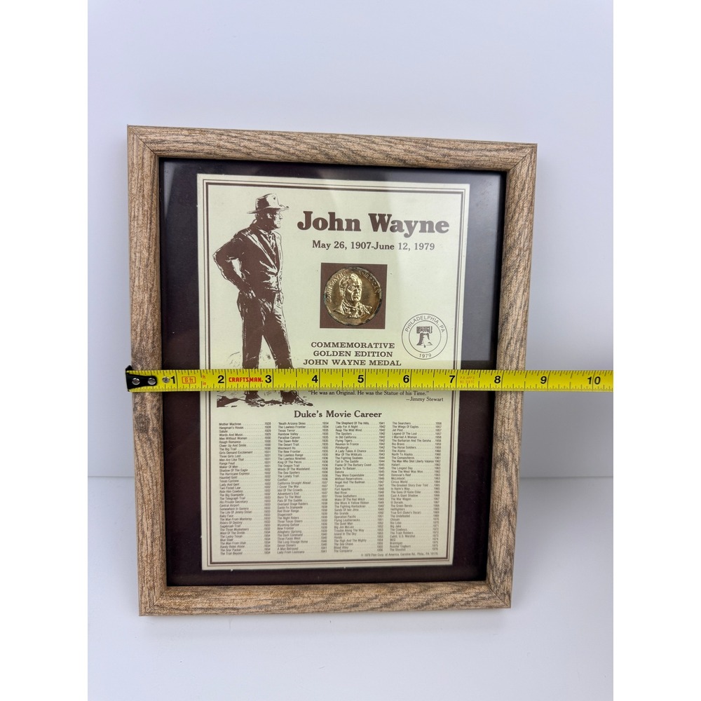 Vintage 1979 John Wayne Commemorative Golden Edition Medal Framed - Picture 6 of 7